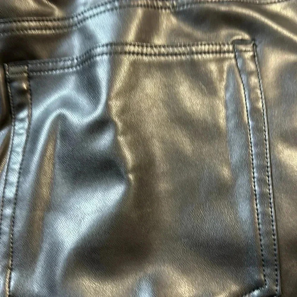 Abercrombie and Fitch curve love vegan leather skinny high rise 37/24 - Picture 5 of 5